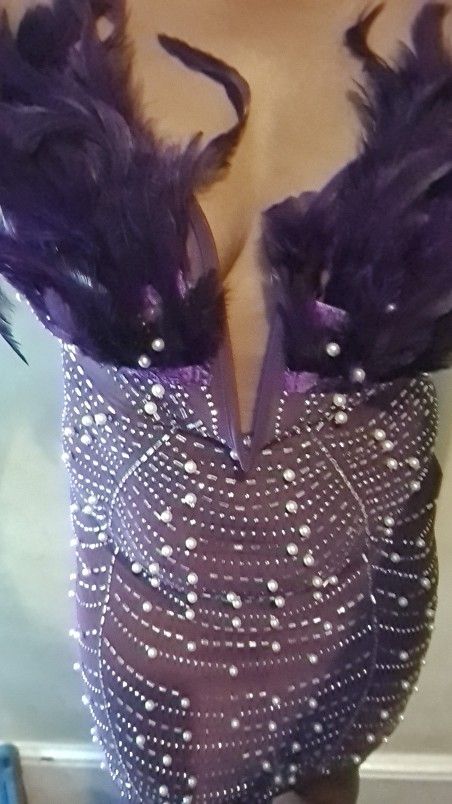 Pearlesqué Feather | Dress