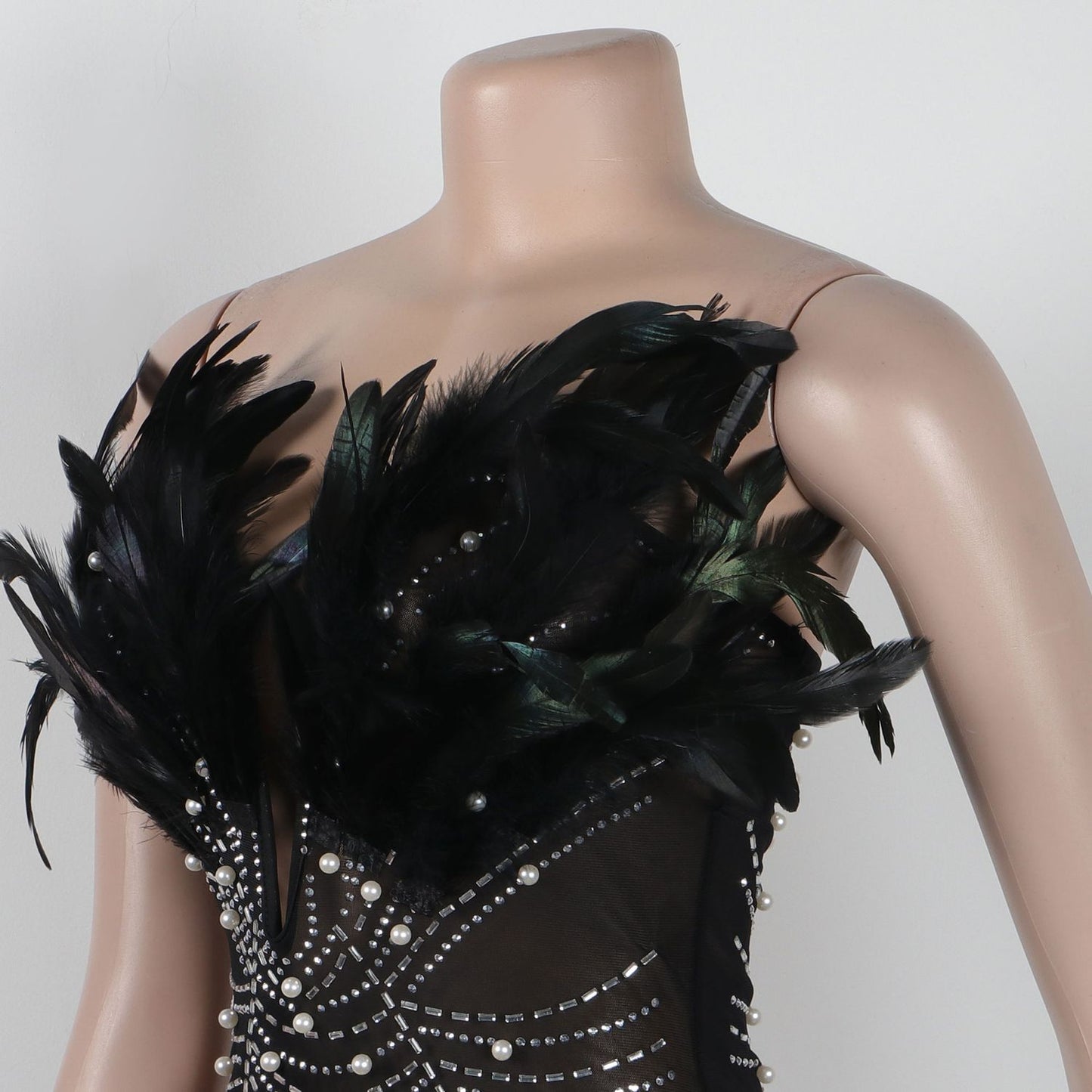 Pearlesqué Feather | Dress